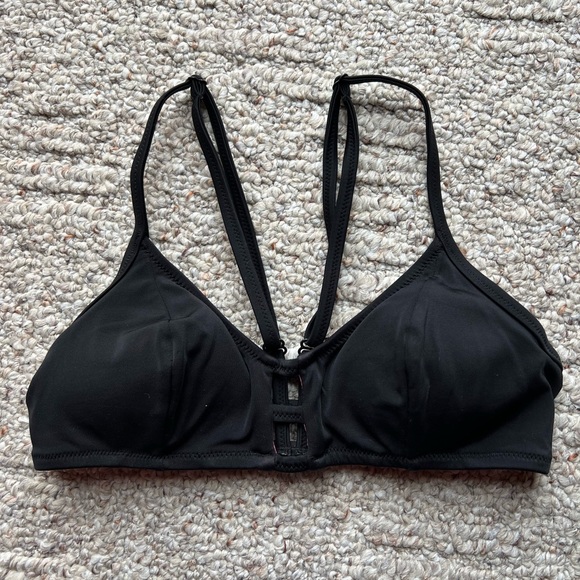 Small Bictorias Secret Pink Bikini Top - Picture 1 of 5